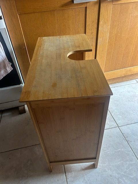 ce meuble sous lavabo en bois, idéal pour apporter Nice (06)