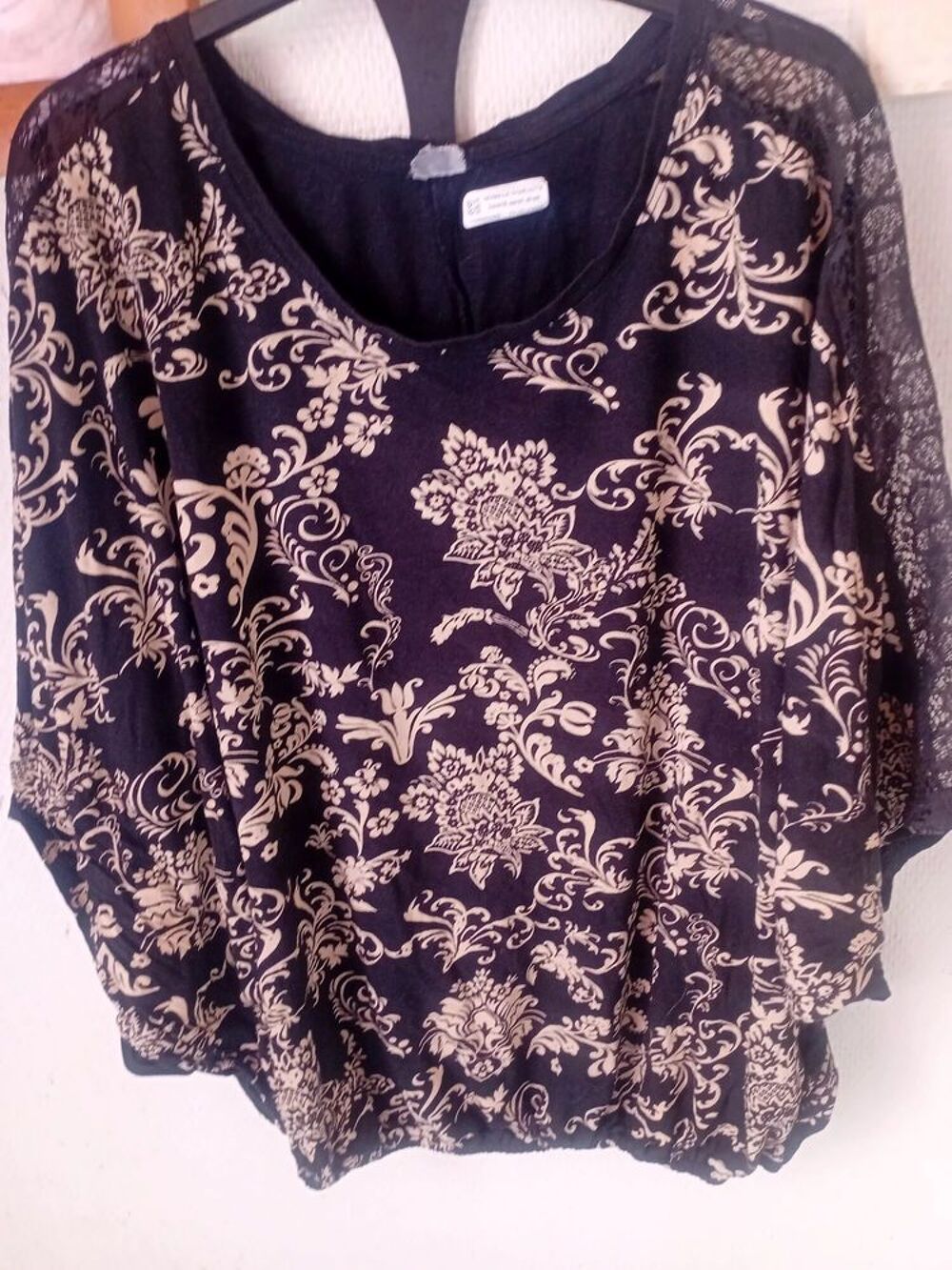 Divers v&ecirc;tements Femmes Vêtements