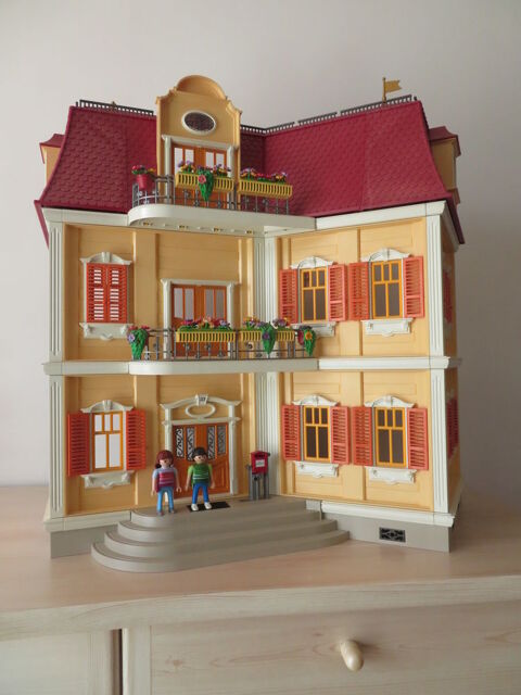 Maison Playmobil 5302 compl�te avec bo�te et notice TBE 200 75 Saint-Ambroix (30)