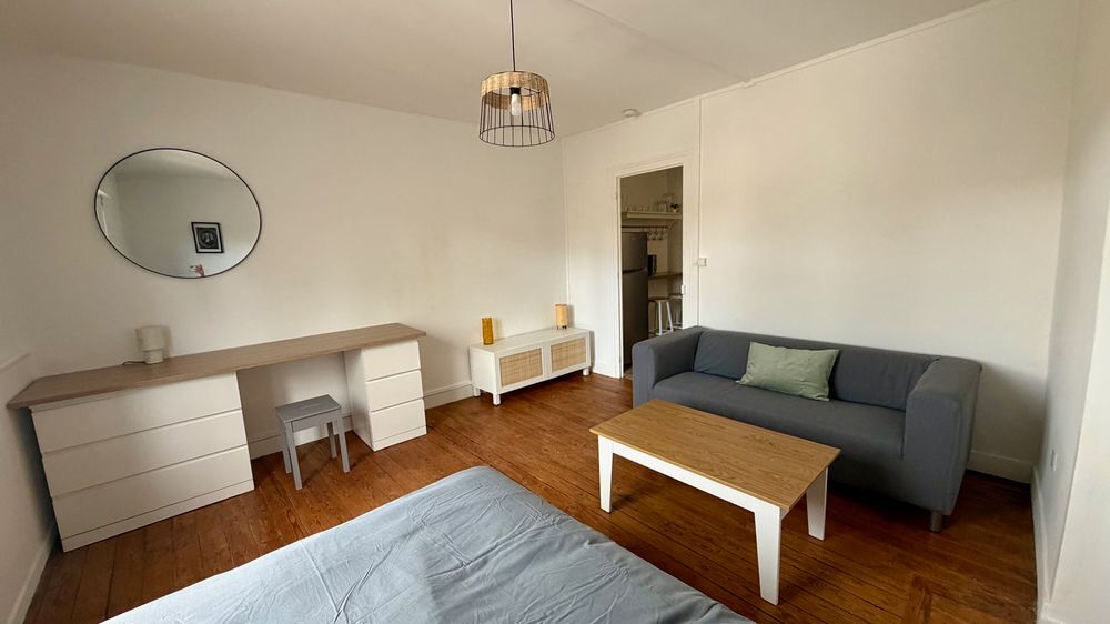 Location Appartement Superbe T 1 BIS rénové et meublé en centre ville - secteur Poitiers