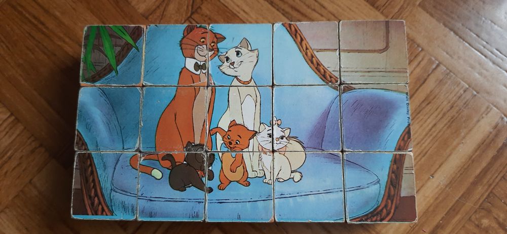 Cubes puzzles en bois ? cubes Walt Disney. Jeux / jouets