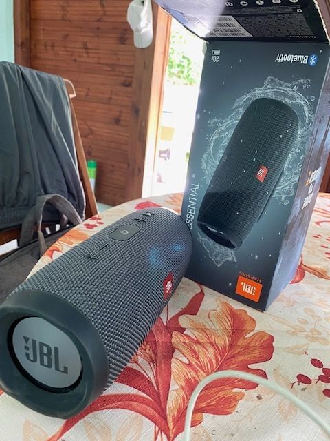 JBL Charge Essential  115 Le Gosier (97)