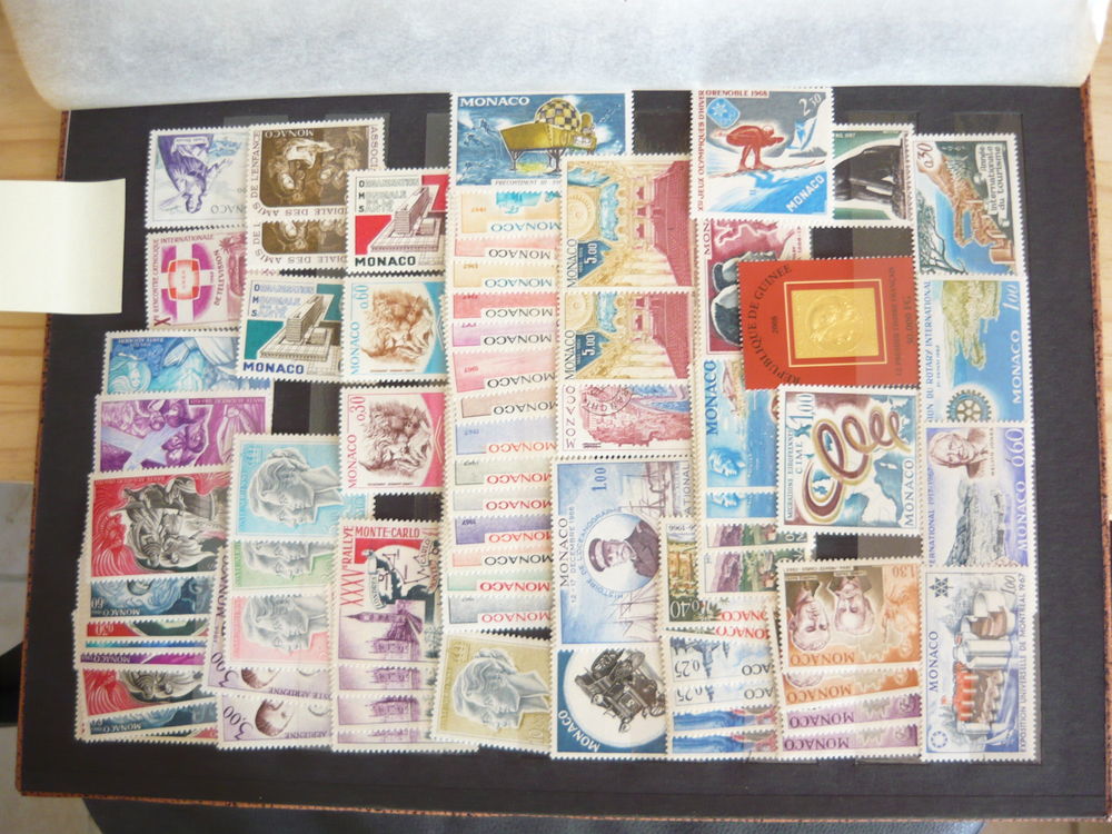 10000 timbres de France et un peux d'&eacute;tranger 