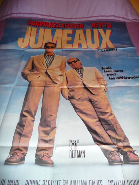 AFFICHE CINEMA JUMEAUX 10 Marly-le-Roi (78)