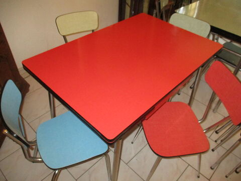 chaises et tables en formica  35 Lingolsheim (67)