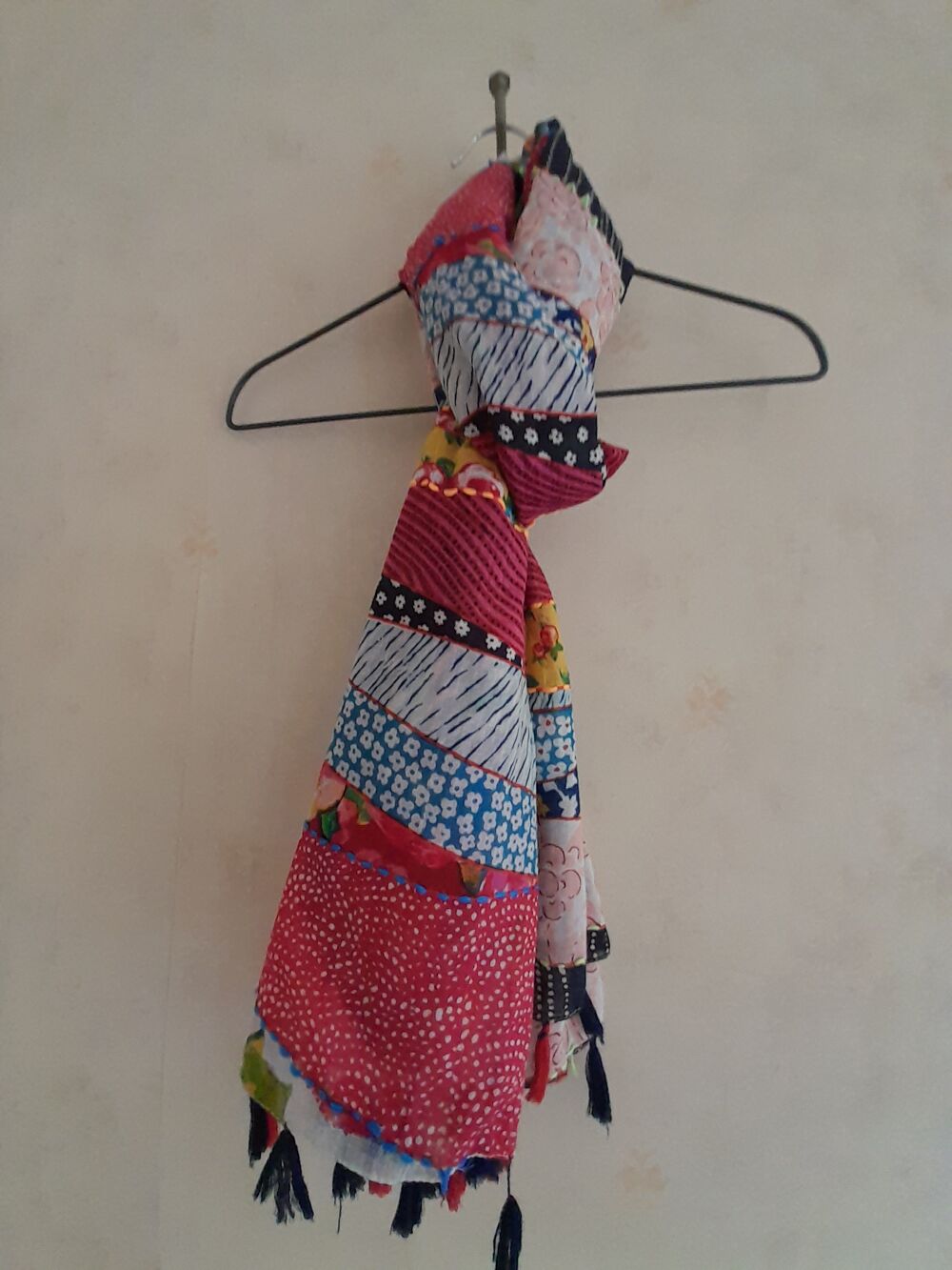 Magnifique foulard (123) Vêtements