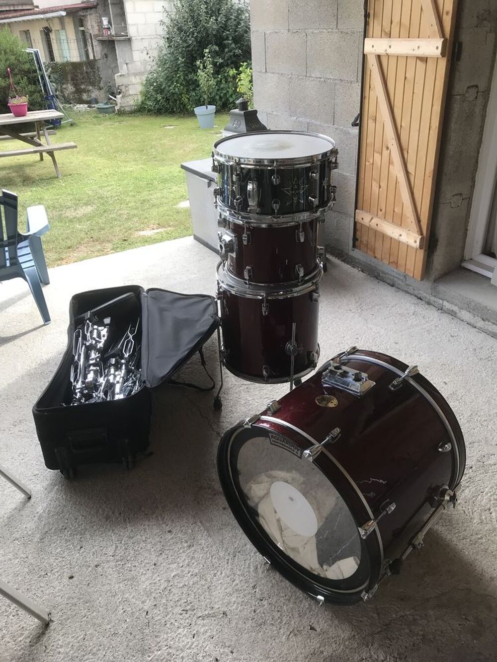 batterie acoustique compl&egrave;te Instruments de musique