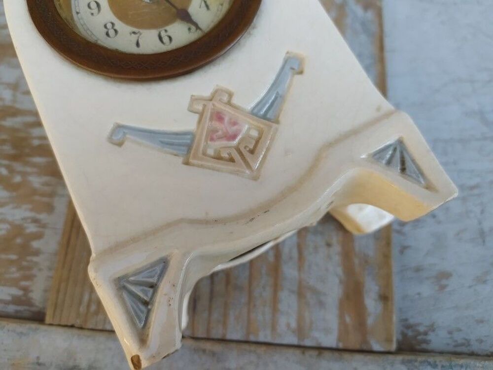 Pendule Fa&iuml;ence Sculpture &Eacute;l&eacute;phant Art D&eacute;co 