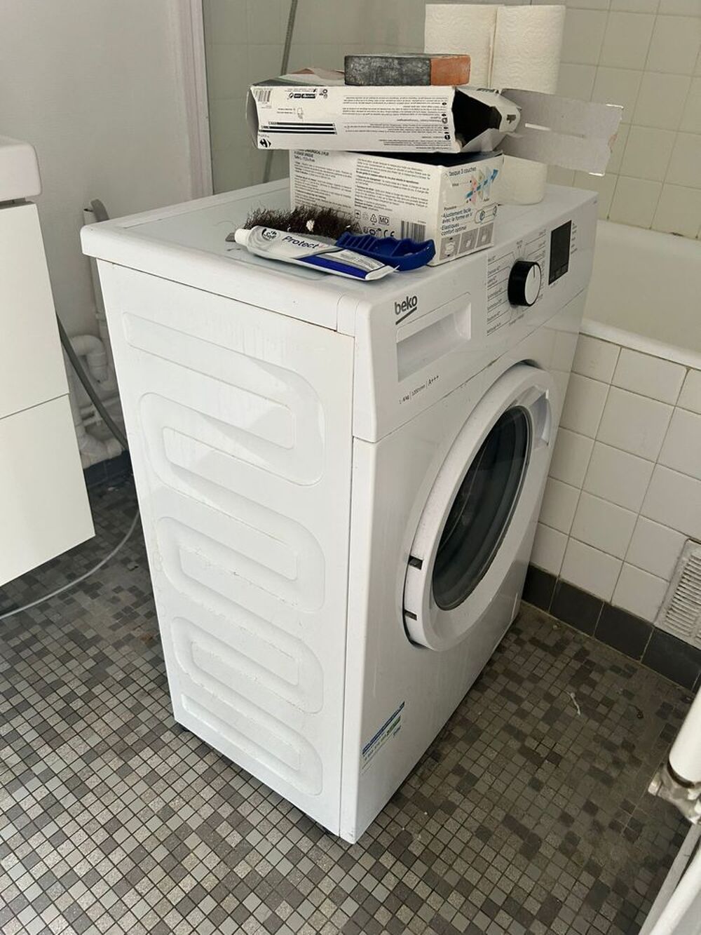 d&eacute;m&eacute;nagement ? lot &eacute;lectrom&eacute;nager + lit + matelas ? t Electroménager