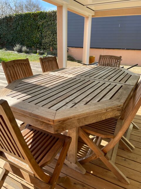 Table et chaises de jardin 900 Vouill� (86)