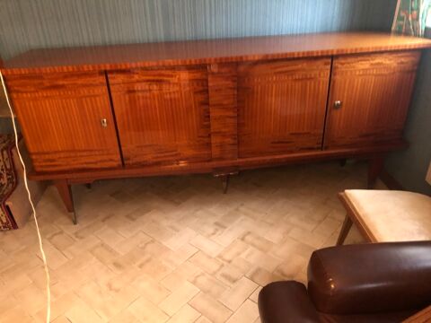 Buffet en acajou verni vintage
80 Mortagne-au-Perche (61)