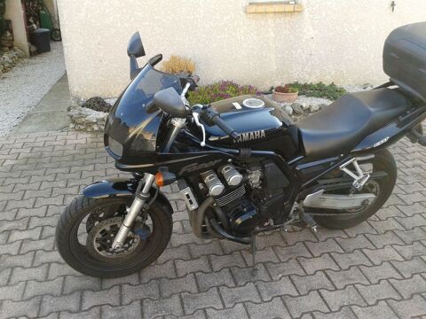 Moto YAMAHA 2000 occasion Istres 13800