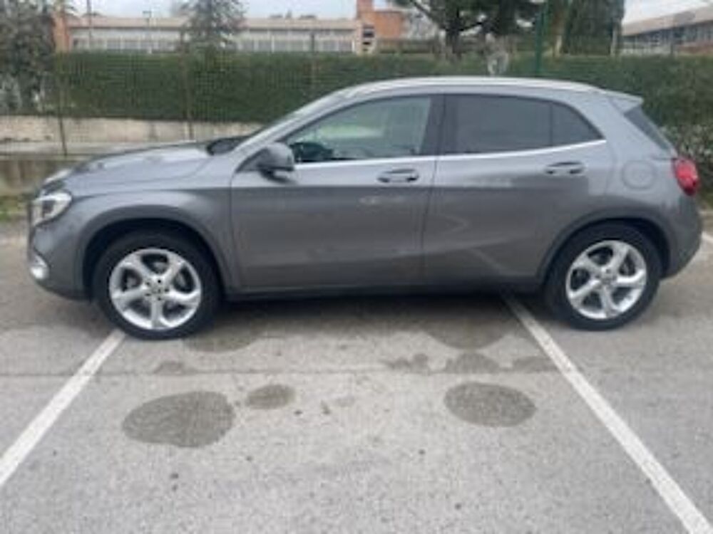 Classe GLA GLA 200 7-G DCT Business Edition 2019 occasion 83320 Carqueiranne