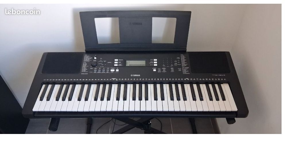 Piano 5 octaves Yamaha E 363 Instruments de musique