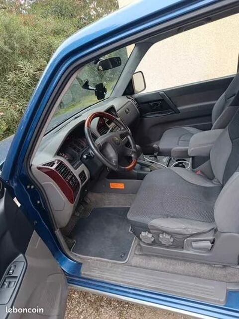 Mitsubishi pajero court 3.2 DI-D Exceed A