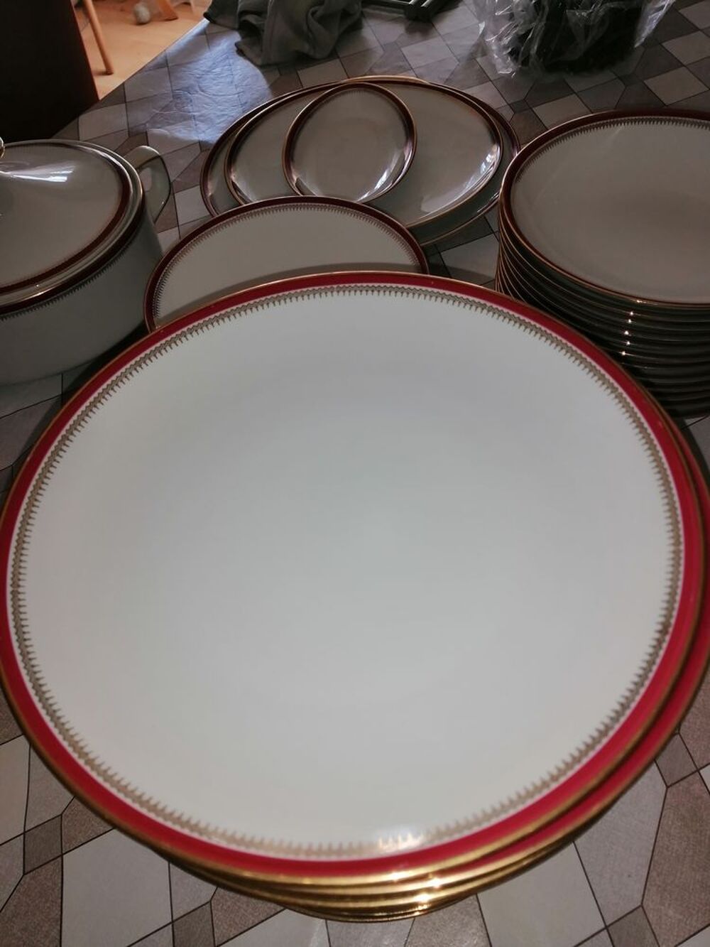 Service de table porcelaine SOFAFILS 48 pi&egrave;ces Décoration