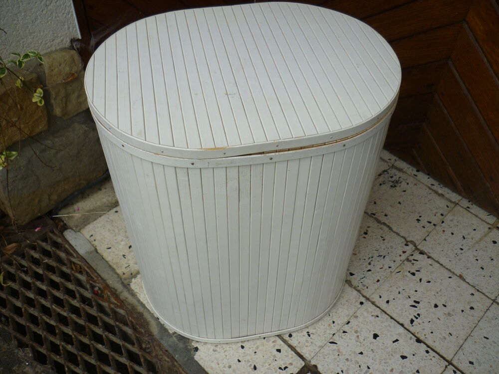 Coffre &agrave; linge en bois blanc Meubles