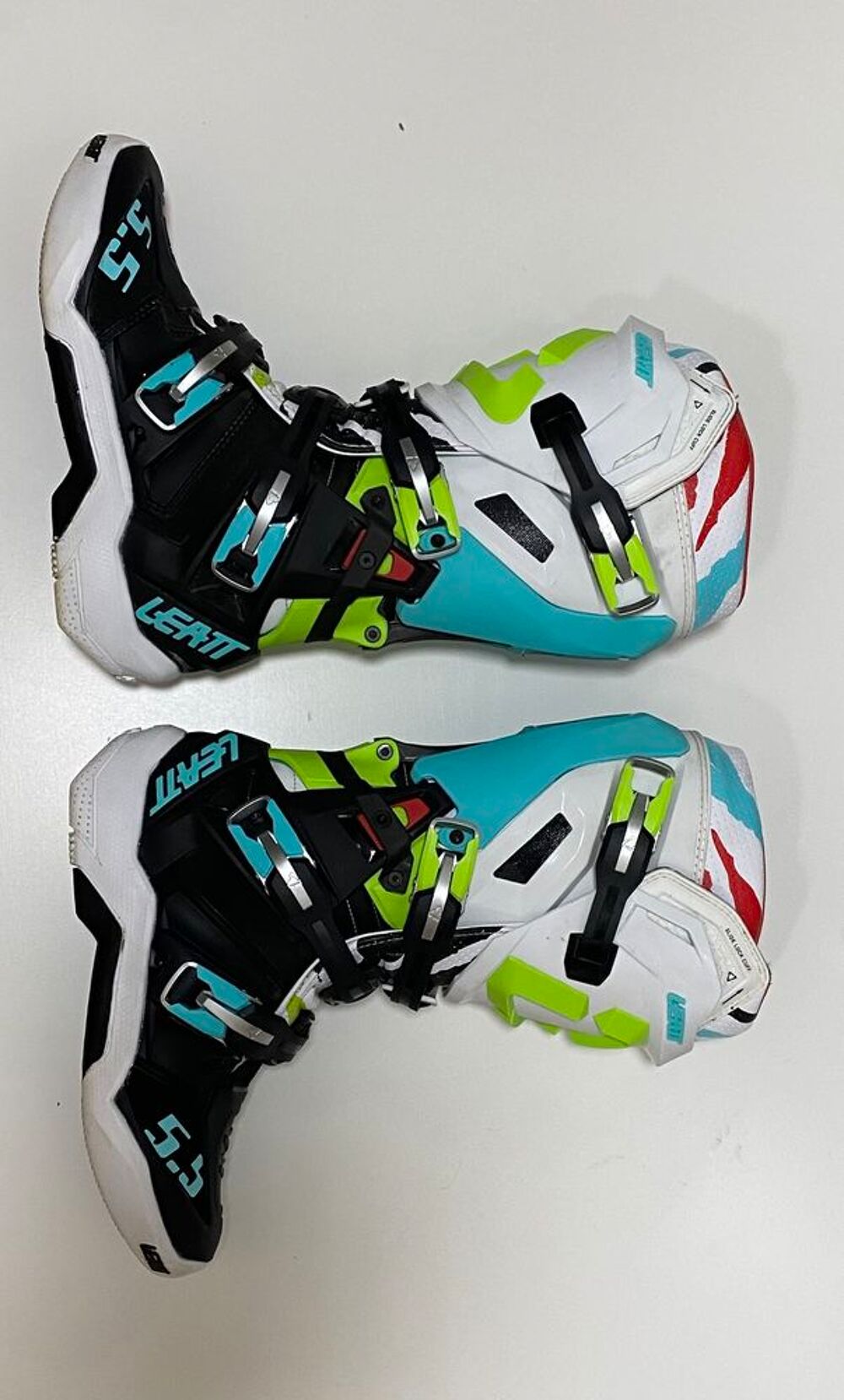 BOTTES MOTOCROSS etat quasi neuf Sports