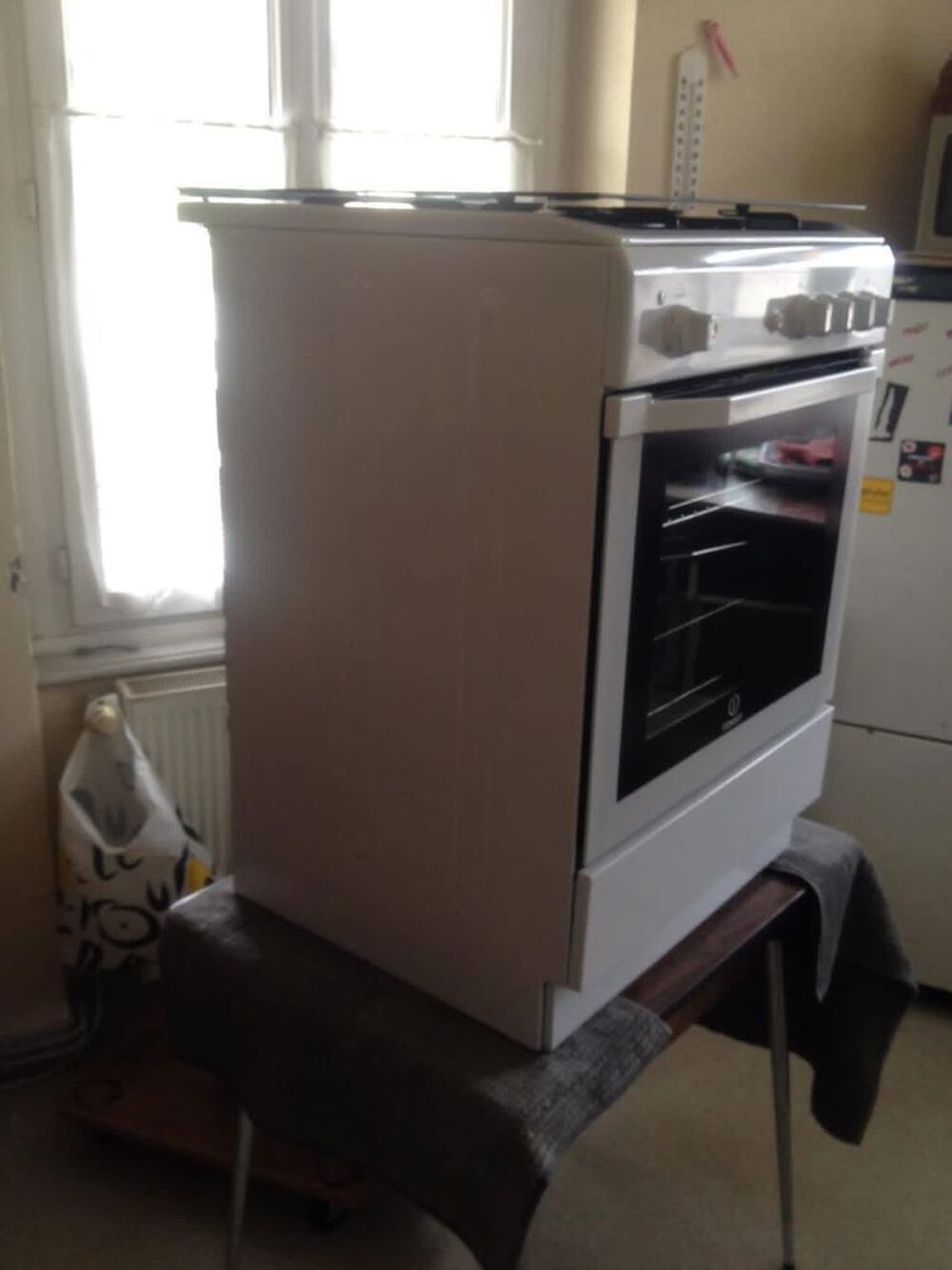Gaziniere indesit ville &amp; butane Electroménager