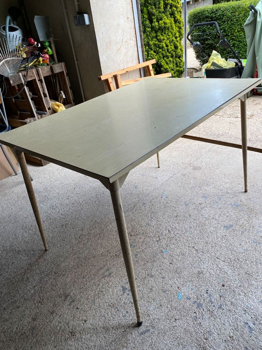Grande table vintage Meubles