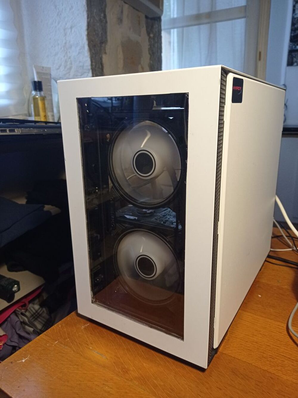 PC i3 3,7ghz. 16go ddr4. Ssd M2 250 boitier NZXT H200 Matériel informatique