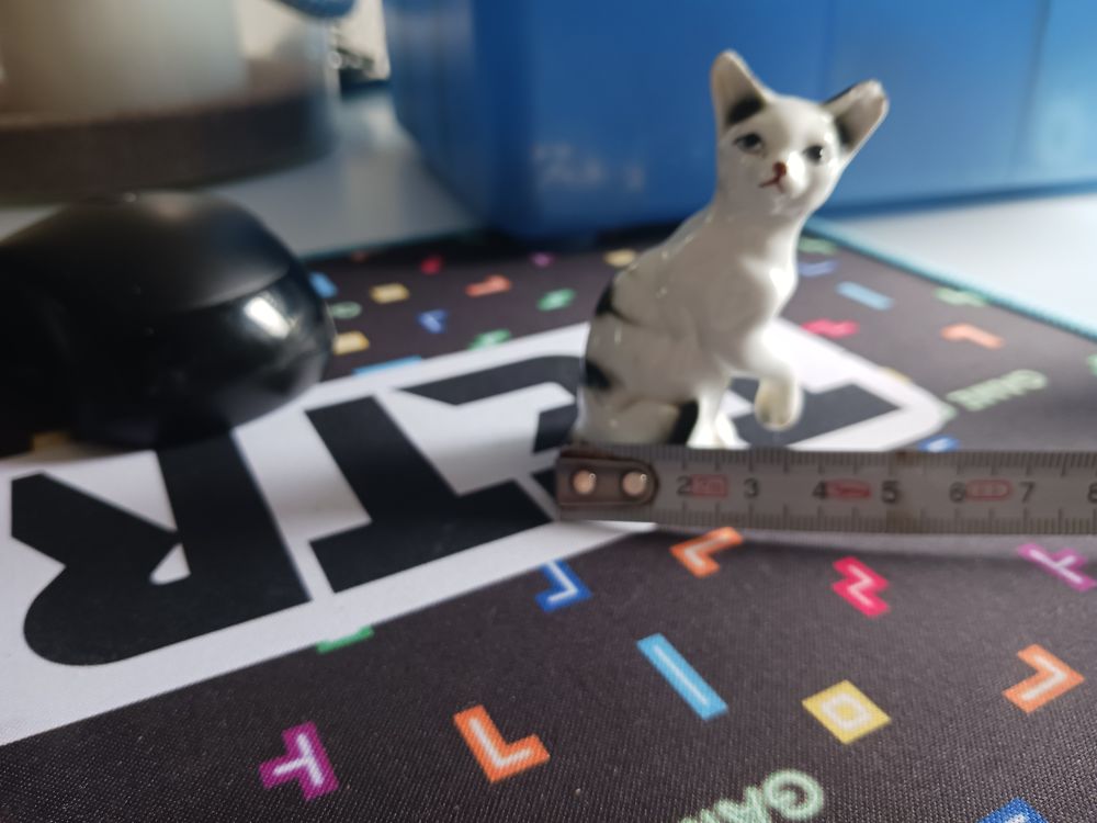 Figurine Chat C&eacute;ramique Blanc et Gris Décoration