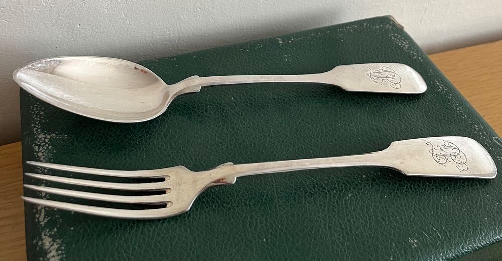 M&eacute;nag&egrave;re COUVERTS A RAGO&Ucirc;T m&eacute;tal maillechort argent&eacute;
Cuisine