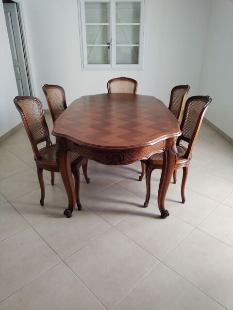 ensemble salle  manger 250 Charolles (71)