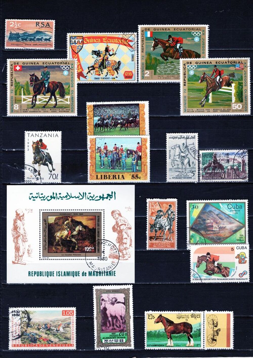 lot de 62 timbres du MONDE avec des CHEVAUX 