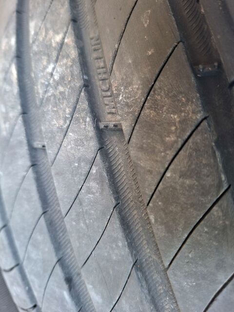 Pi&egrave;ces et &eacute;quipements Voiture Pi&egrave;ces et &eacute;quipements Voiture  occasion La Truch&egrave;re 71290