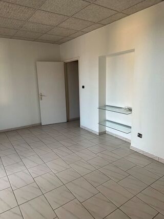  Appartement à louer 3/4 pièces 103 m² Hayange