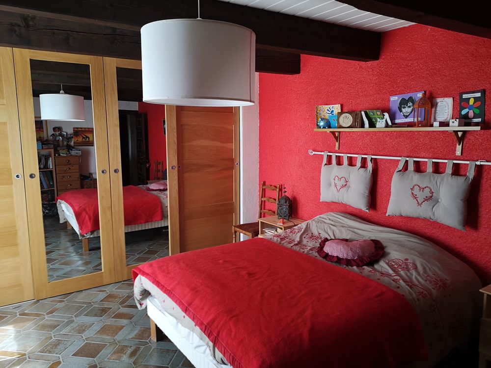 Vente Maison Propriété de caractère 300m² avec étang privé 1,68 hectare g Larodde