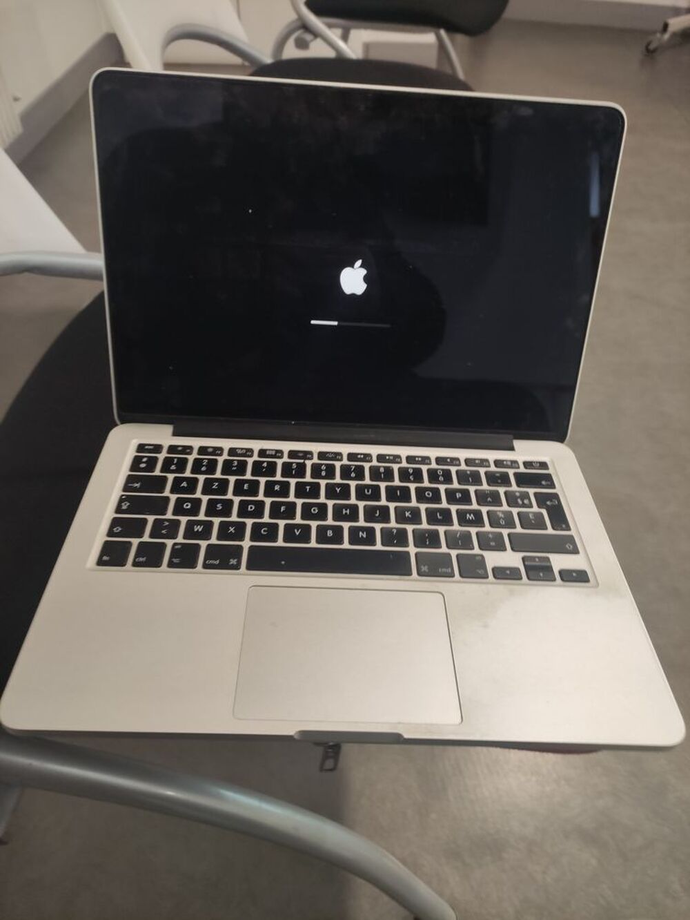 Ordinateur portable Mac Pro retina 13". 
M&eacute; 16Giga Matériel informatique