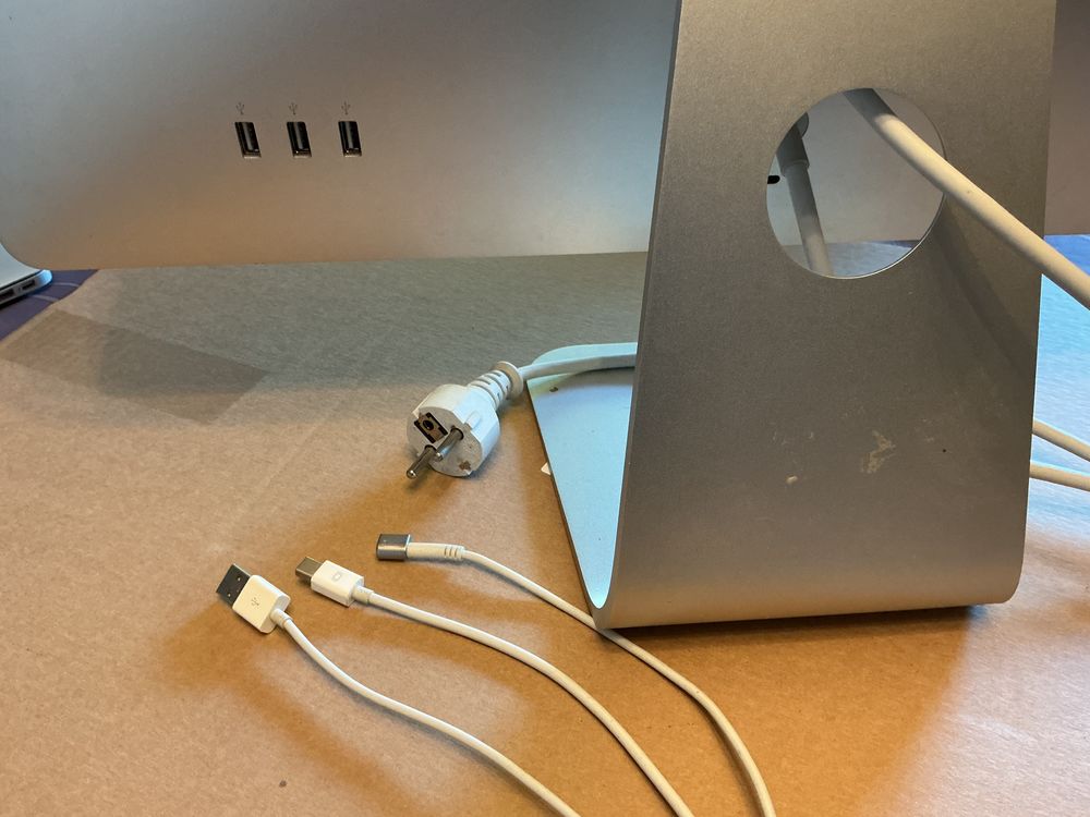 Ecran Apple Cin&eacute;ma Display 27 pouces Matériel informatique