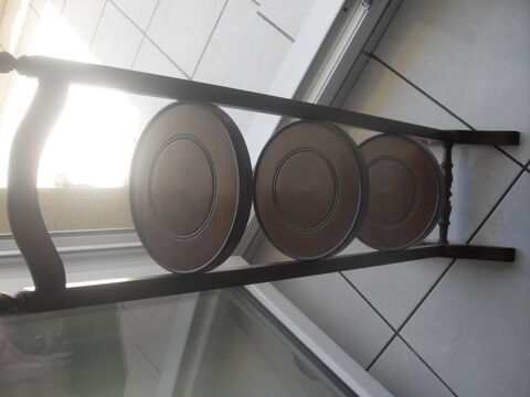 meuble de d�coration  �tag�res  30 Saint-Germain-au-Mont-d'Or (69)