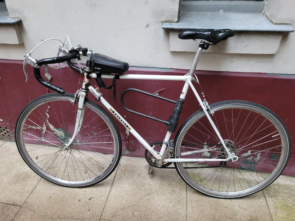 v&eacute;lo de route Peugeot taille 48/M Vélos