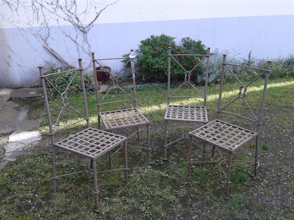 4 chaises de jardin en fer forg&eacute; 
Jardin