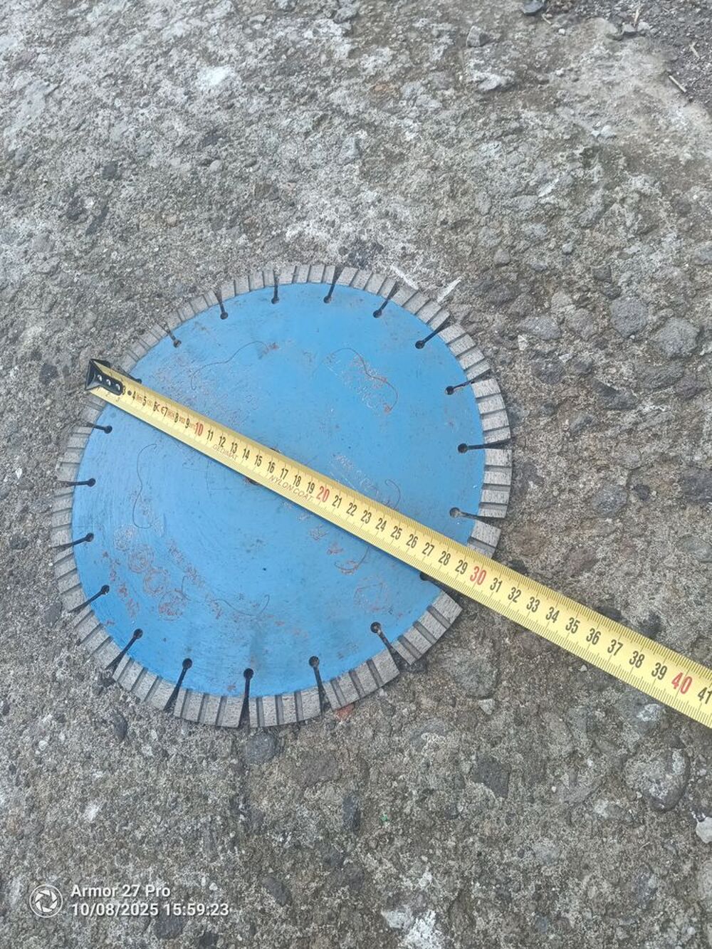 Scie b&eacute;ton Bricolage