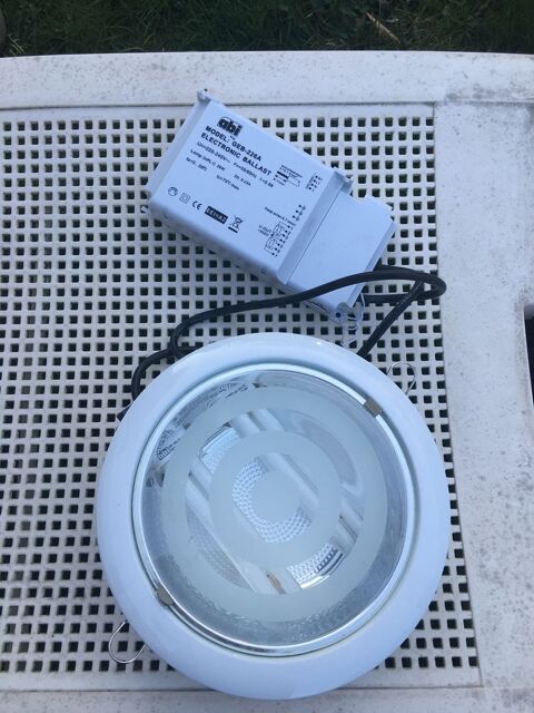 spot luminaire néon encastrable 10 Mandres-les-Roses (94)