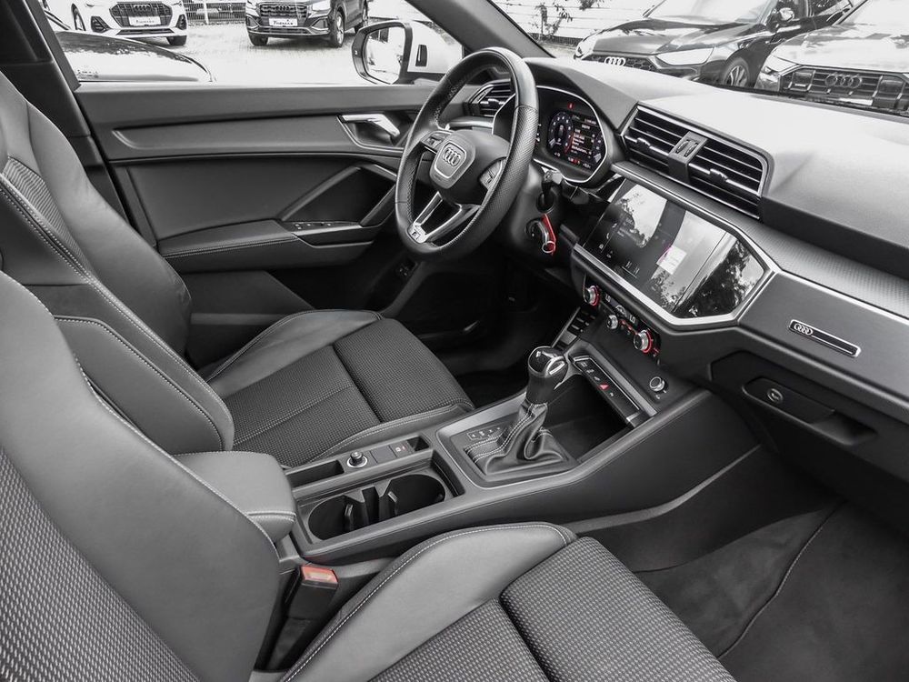 Q3 1.5 e-hybrid 272ch S line S tronic 6 2025 occasion 69006 Lyon
