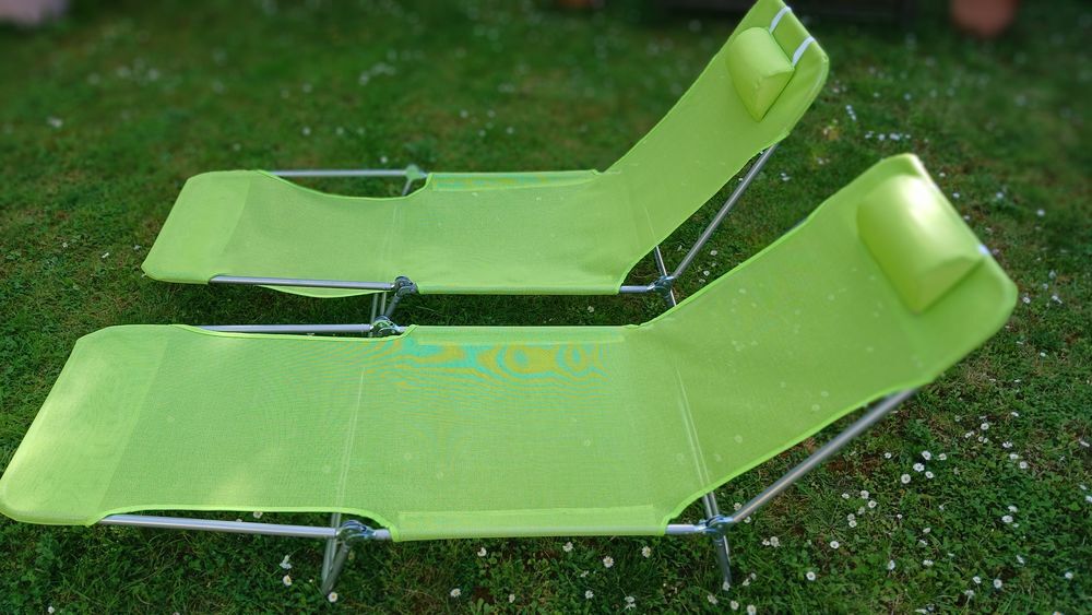 Deux chaises longues pliantes Coloris ANIS Jardin