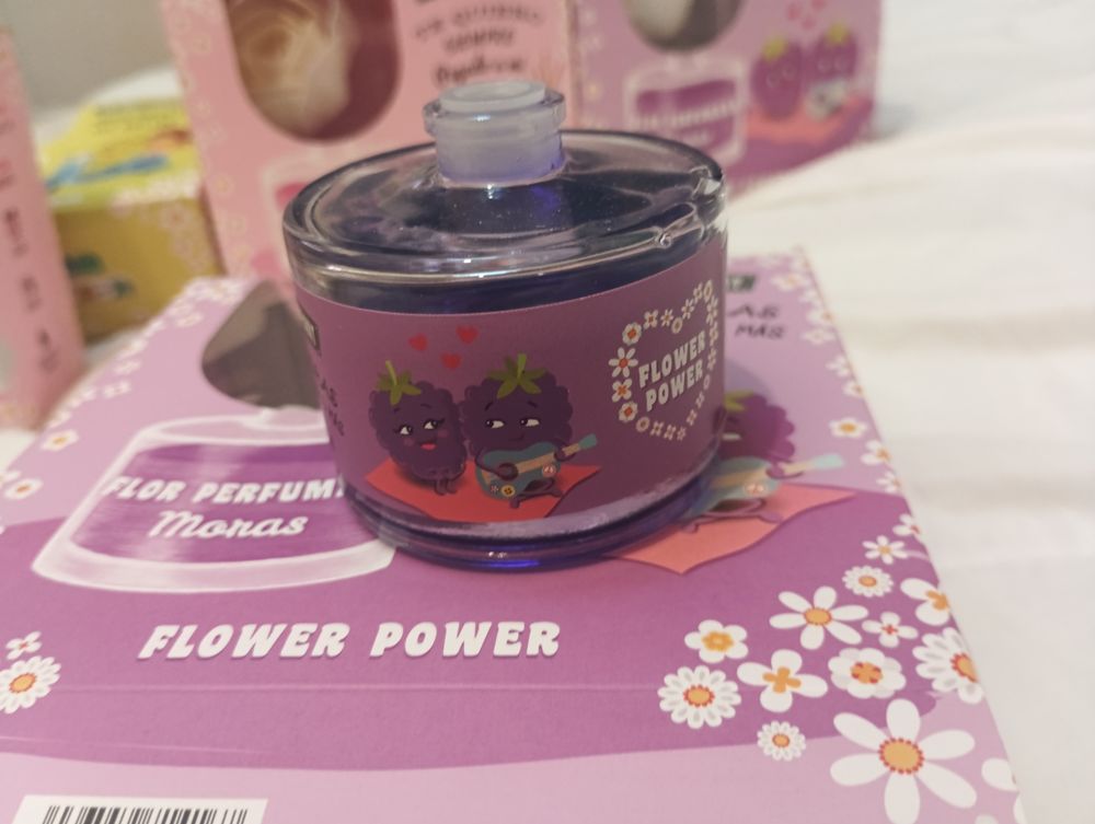 6 Fleurs en tissu parfum&eacute;e Décoration