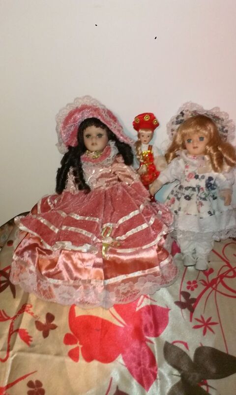 Poup�es corps porcelaine 15 Cahors (46)