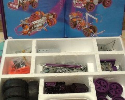 Meccano pour enfants ou adultes 20 Sedan (08)