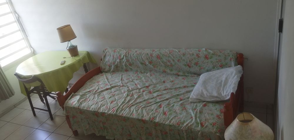 Location Colocation Colocation - 3 chambres climatisées disponibles Pointe-à-pitre