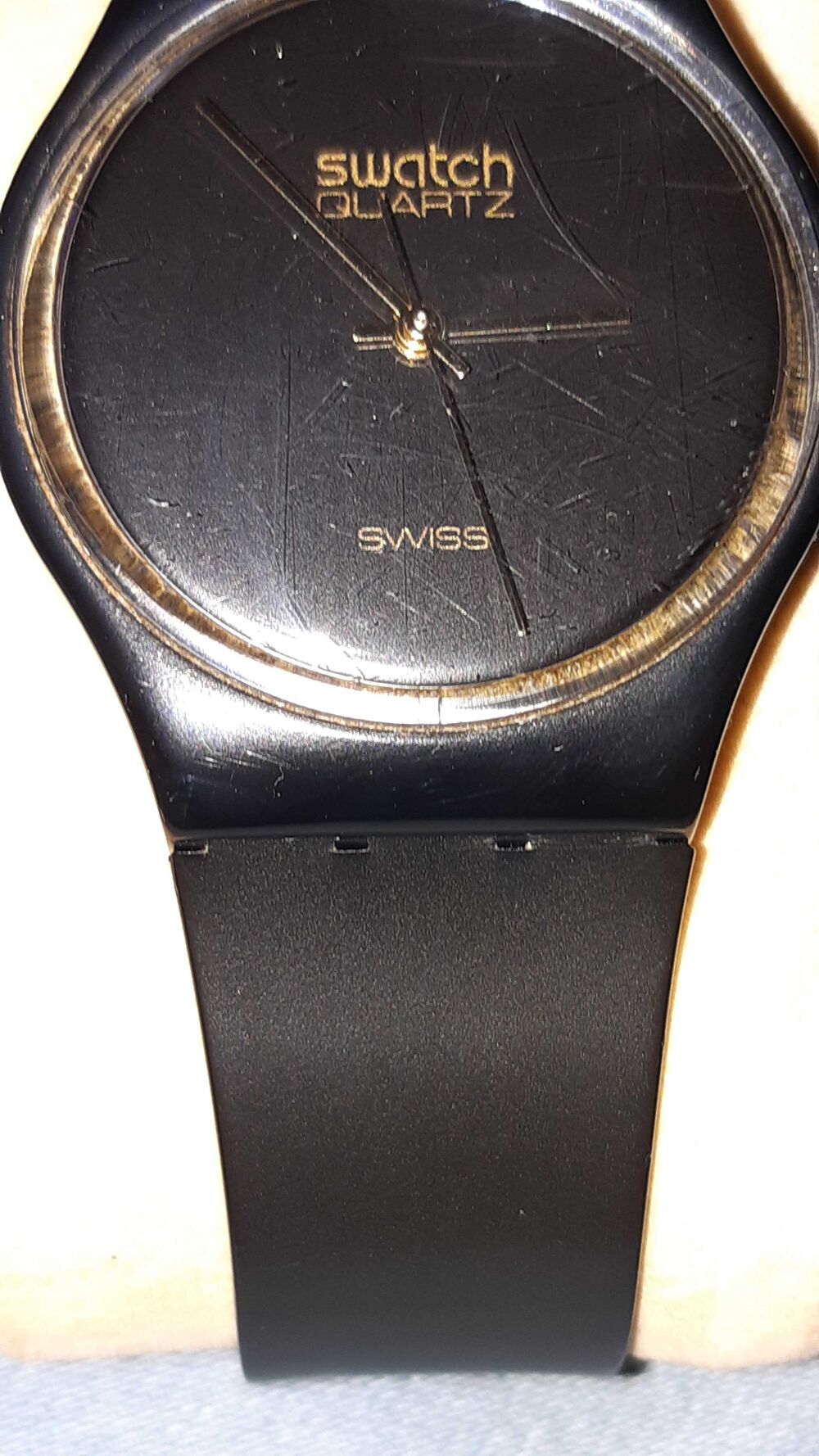 Montre SWATCH 1980 Bijoux et montres