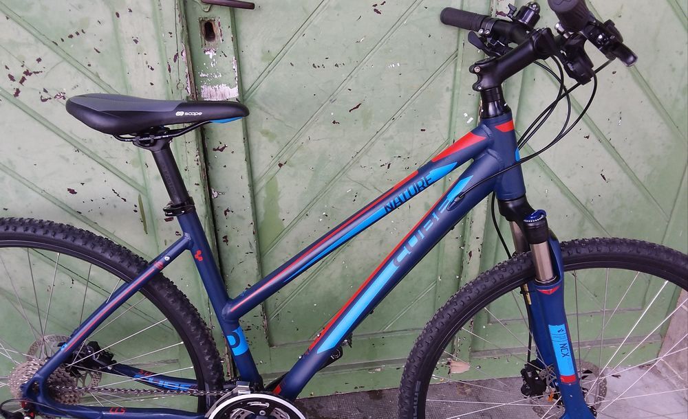 Velo VTC Cube pour femmes Vlos