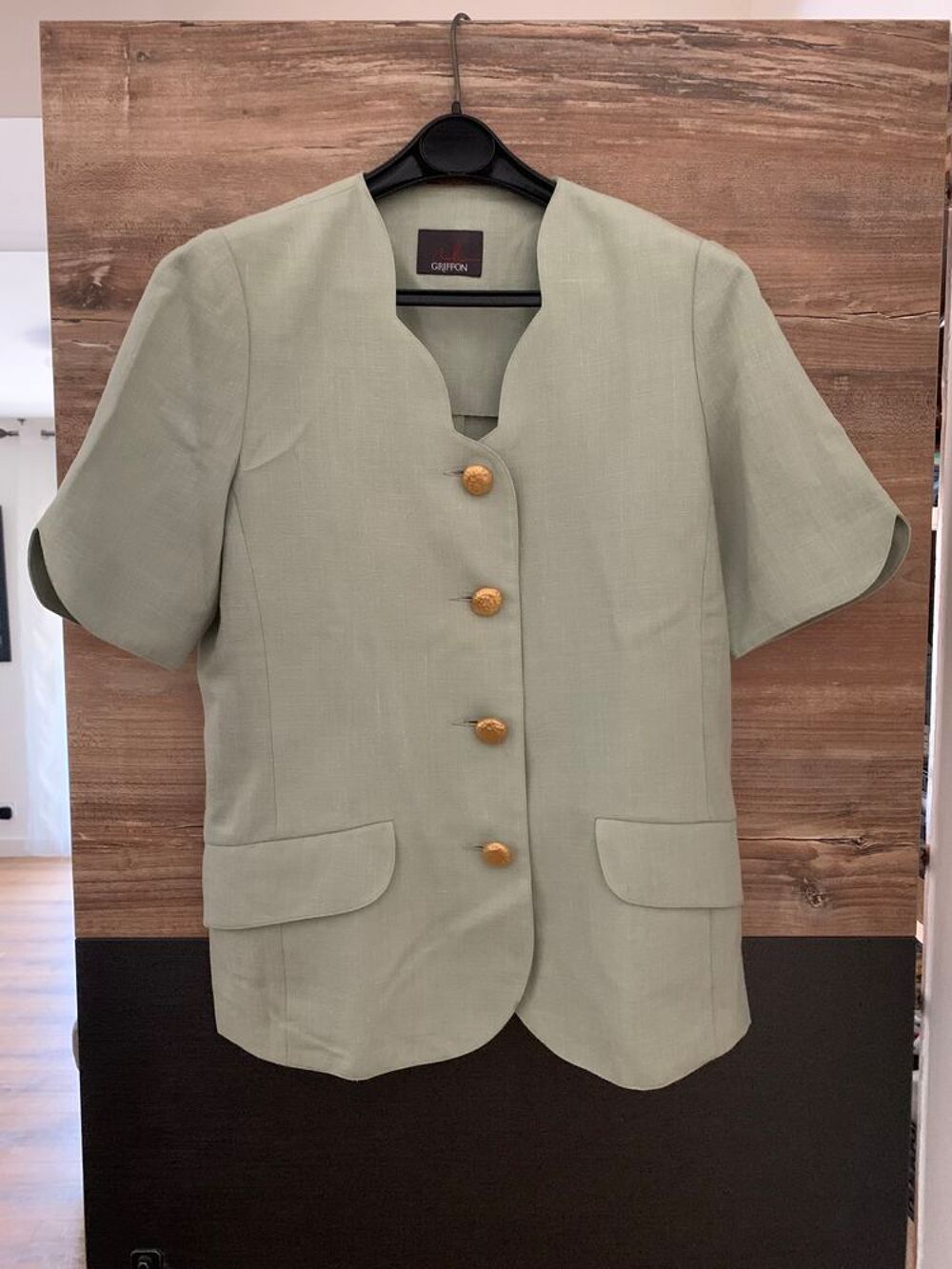 Veste / Chemisier femme " Griffon " Vêtements
