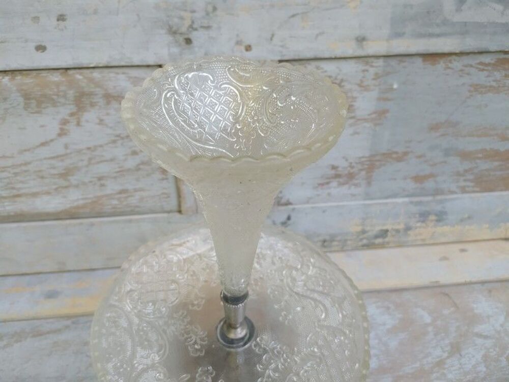 Ancien Surtout de Table Tulipier Verre Moul&eacute; et R&eacute;gule 
Décoration