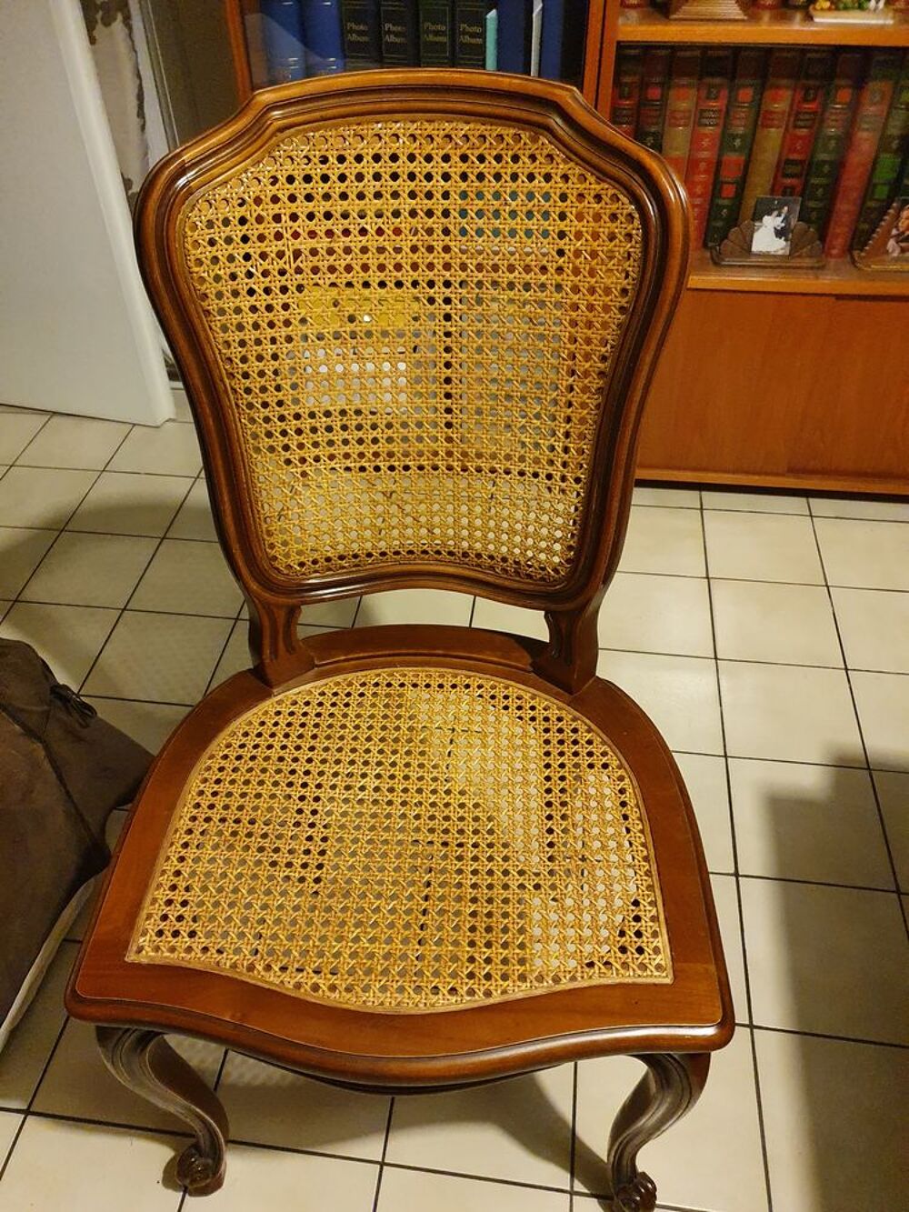 Meubles de salle &agrave; manger Meubles